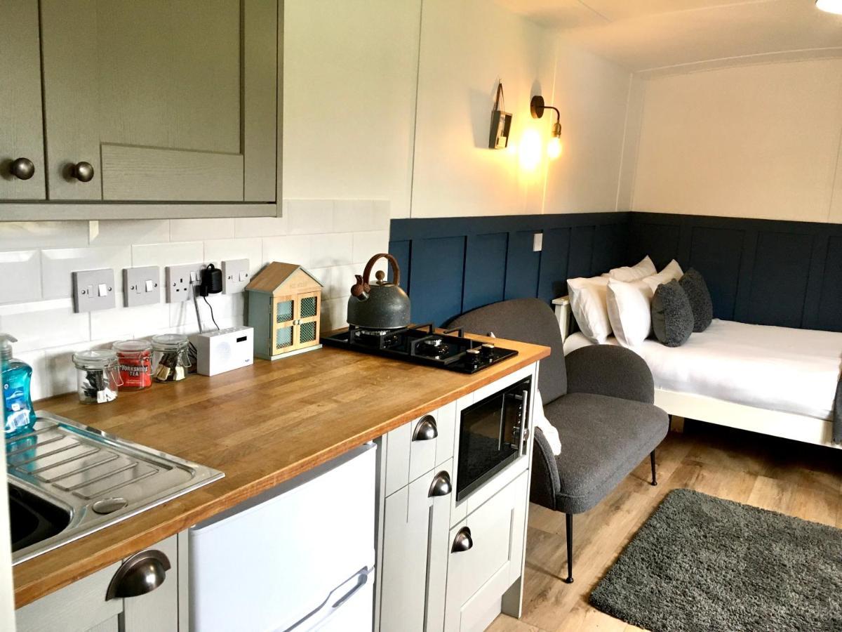 Rosemary Shepherds Hut, Clay Bank Huts Ingleby Greenhow Buitenkant foto